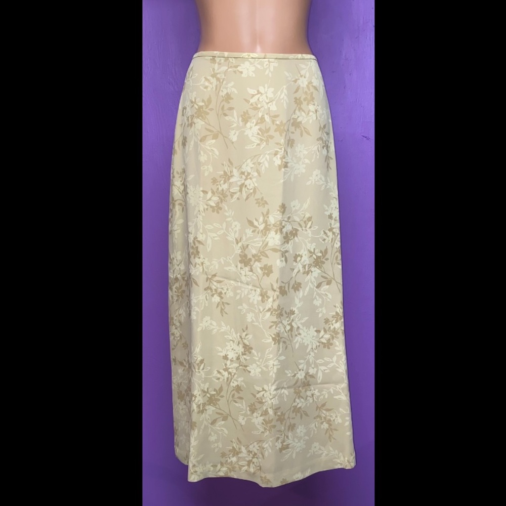 Josephine Chaus Studio Women's Skirt size 10